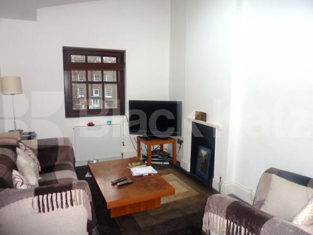 			MINUTES TO HYDE PARK & OXFORD STREET!, 2 Bedroom, 1 bath, 1 reception Flat			 Kendal Street, HYDE PARK